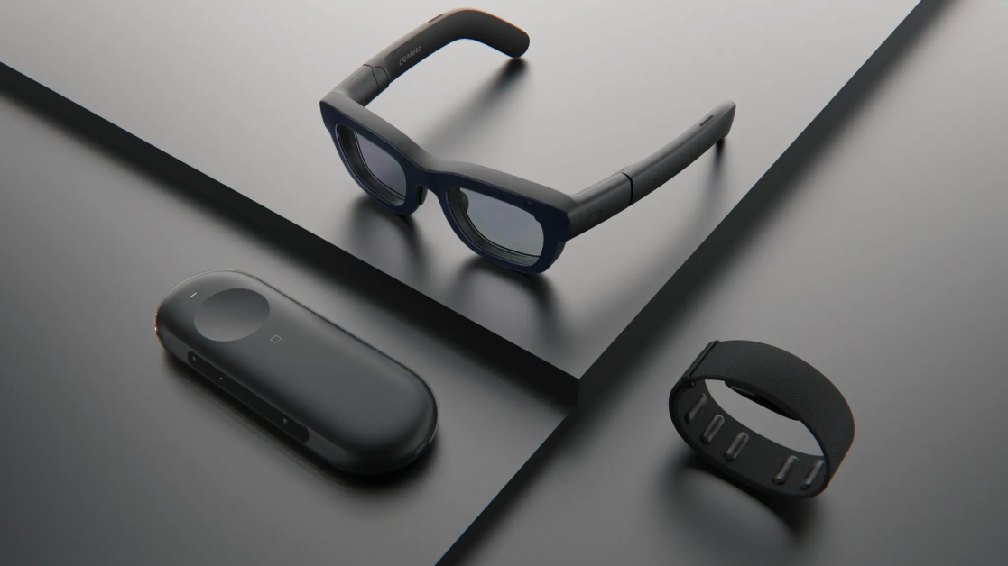 Meta Orion: glasses with transparent screen, processing unit and bracelet (photo: reproduction/Mark Zuckerberg)